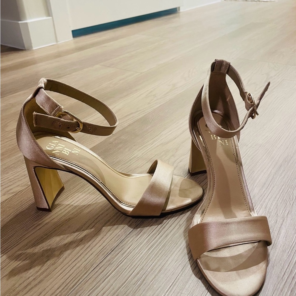 Elegant Soft Gold Giani Bini Heels
